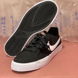 Nike Court Royale AC Canvas size 9.5W